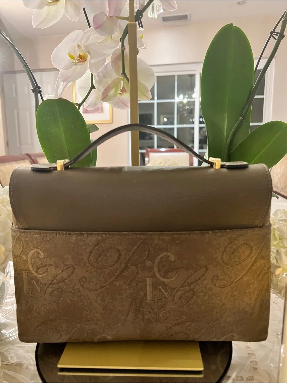 Nina Ricci elegant nina